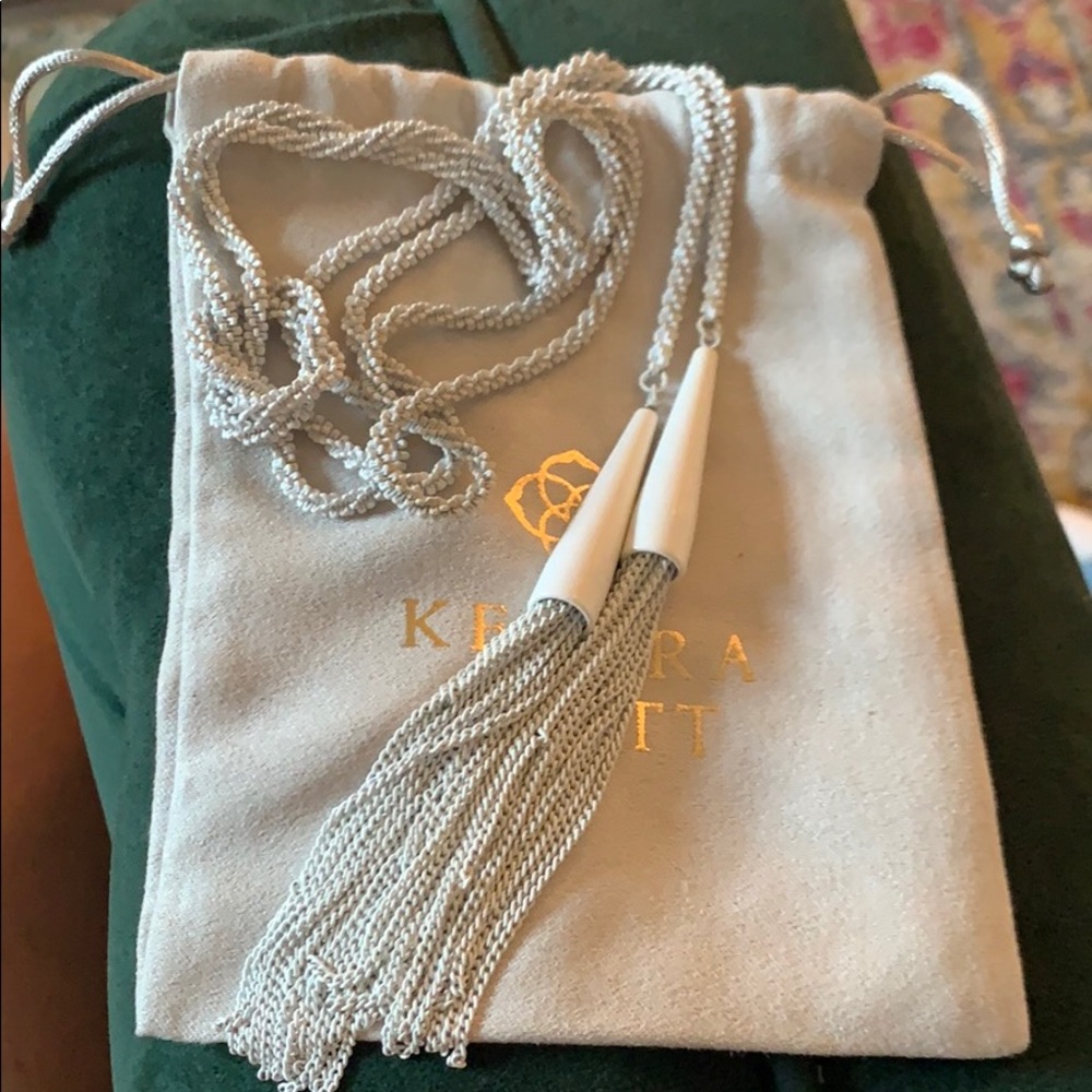 Kendra Scott Phara necklace in matte white